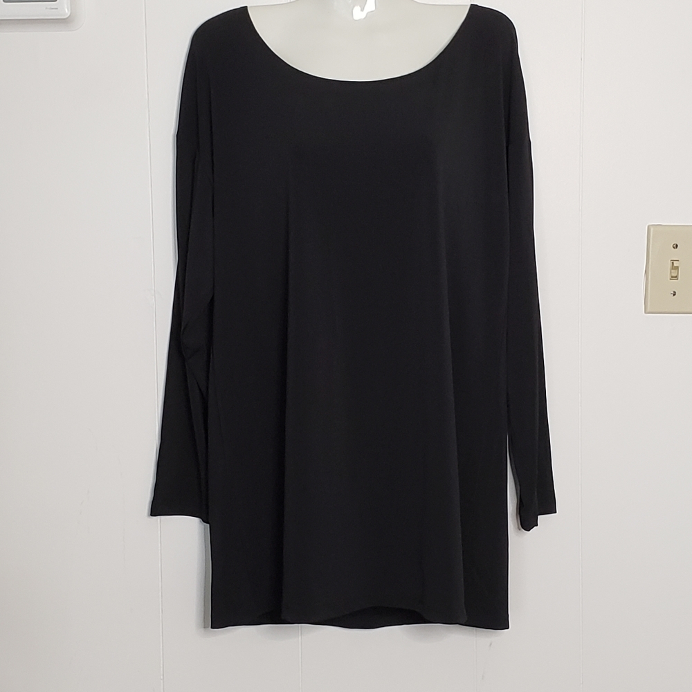 NEW YORK & COMPANY LACE-UP BACK TOP